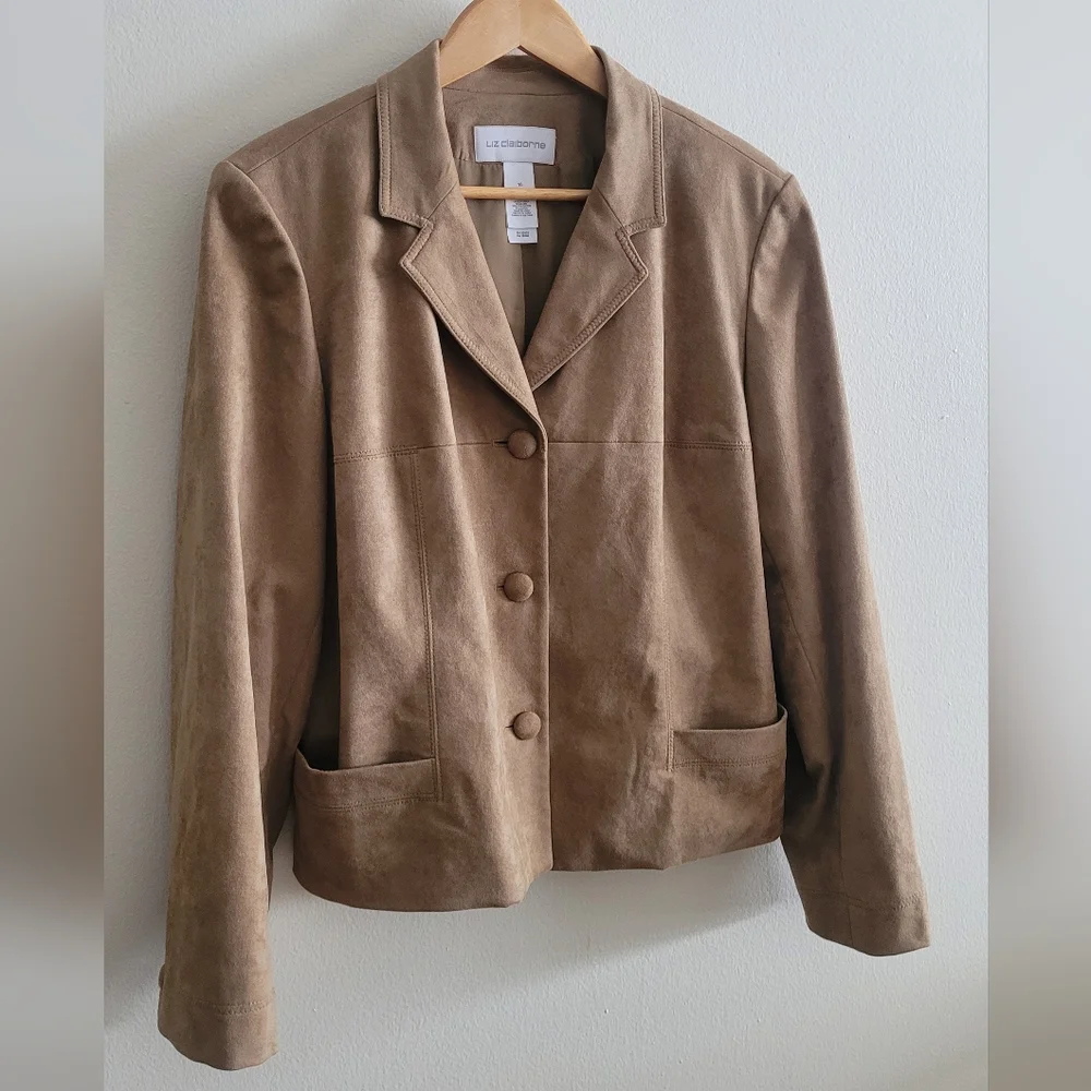 Liz Claiborne classic camel colored faux suede blazer Women's size 16 or XL - Picture 1 of 7